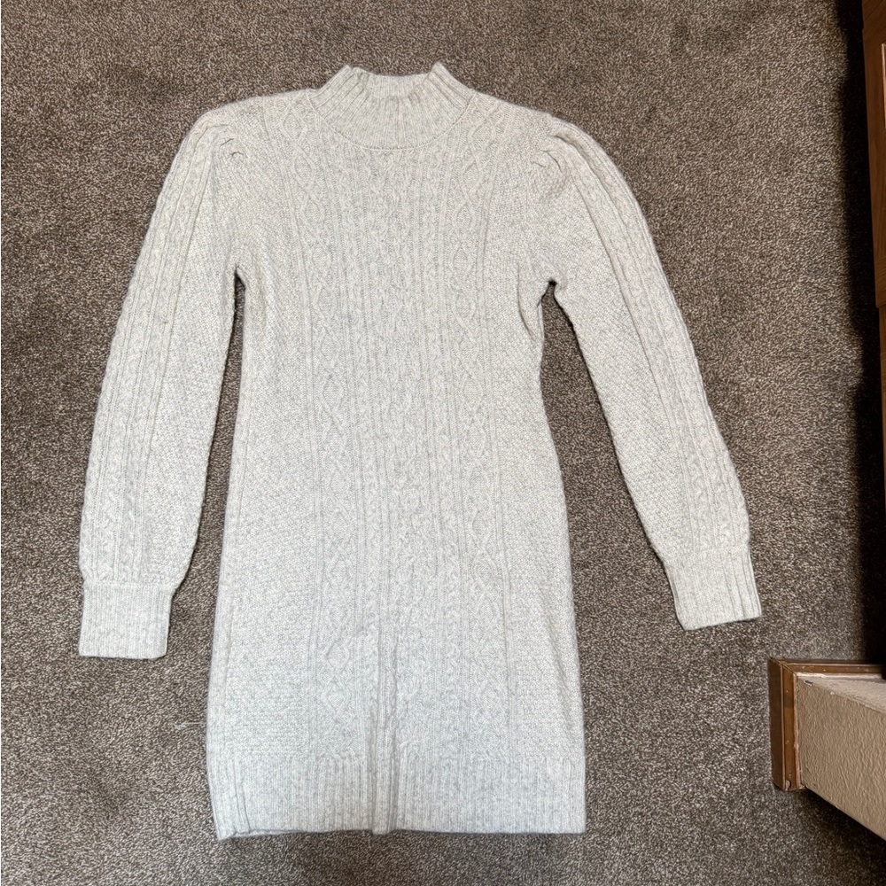 Jessica Simpson Soft Ribbed Knit Sweater - Light Gray